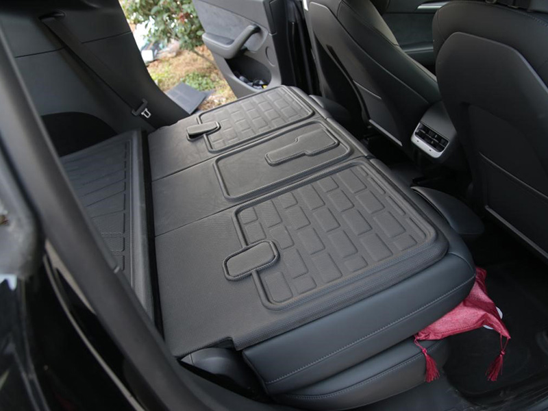 Back Seat Mats6